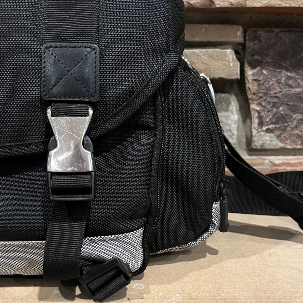 Canon Black and Gray Padded Camera Carrying Bag